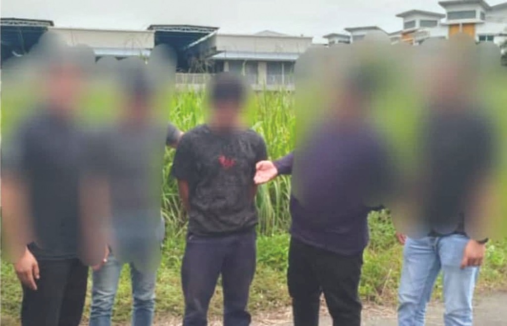Indos held for drugs in Lahad Datu