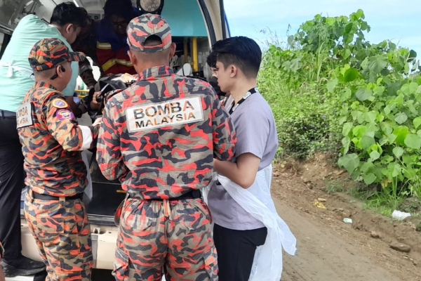 Woman killed, 13 injured in Lahad Datu crash