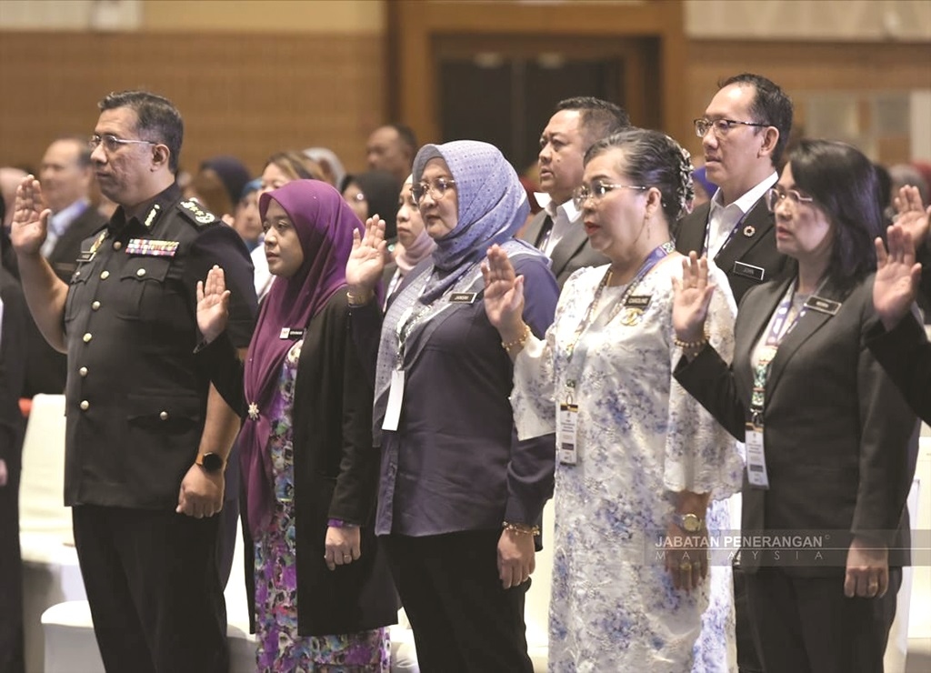 Sabah pushes for clean, accountable public service