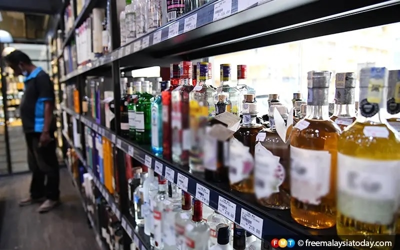 Businessmen in a fix over long delays in liquor licence approvals