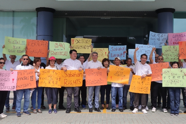 30 stage protest in Sandakan, call for suspension of rule