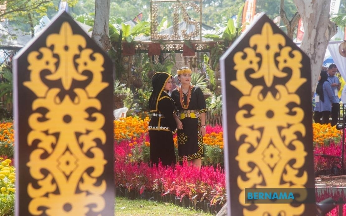Borneo Flora Festival 2025 kicks off with strong crowd, student support