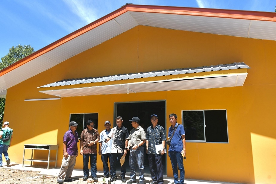 Villagers donate land for hostel