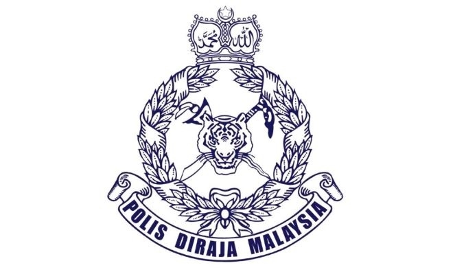 Man held for threatening dad with machete
