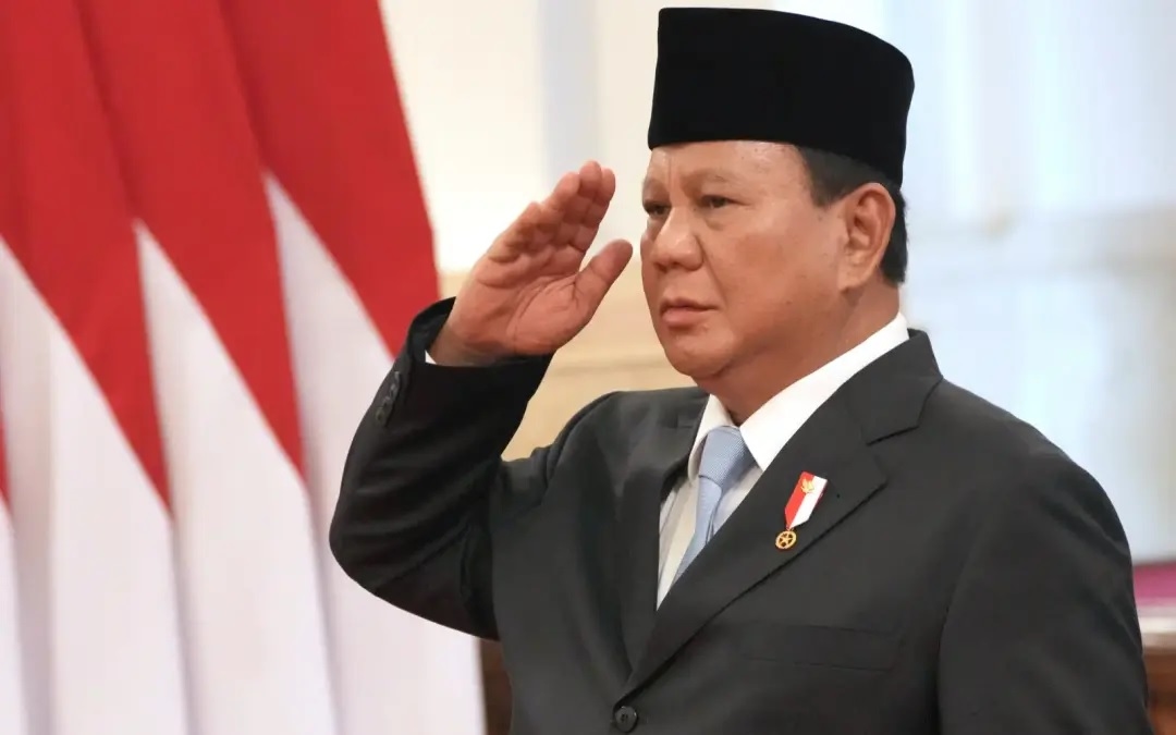 Indonesian president Prabowo pardons political opponents