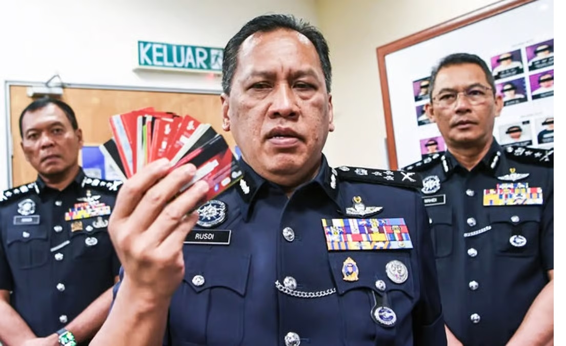 71 held in nationwide crackdown on mule accounts