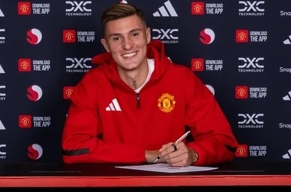 Sesko completes United's forward line-up