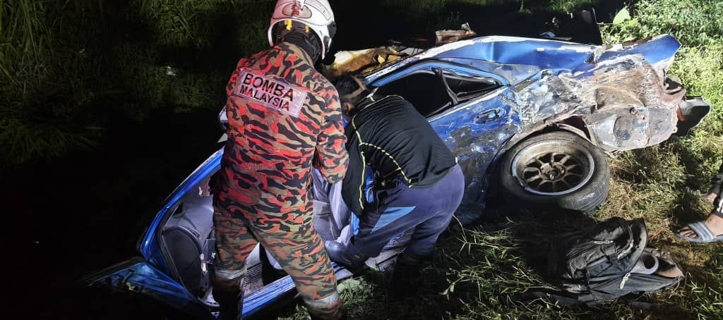 Trapped driver injured in two-vehicle crash in Kota Belud