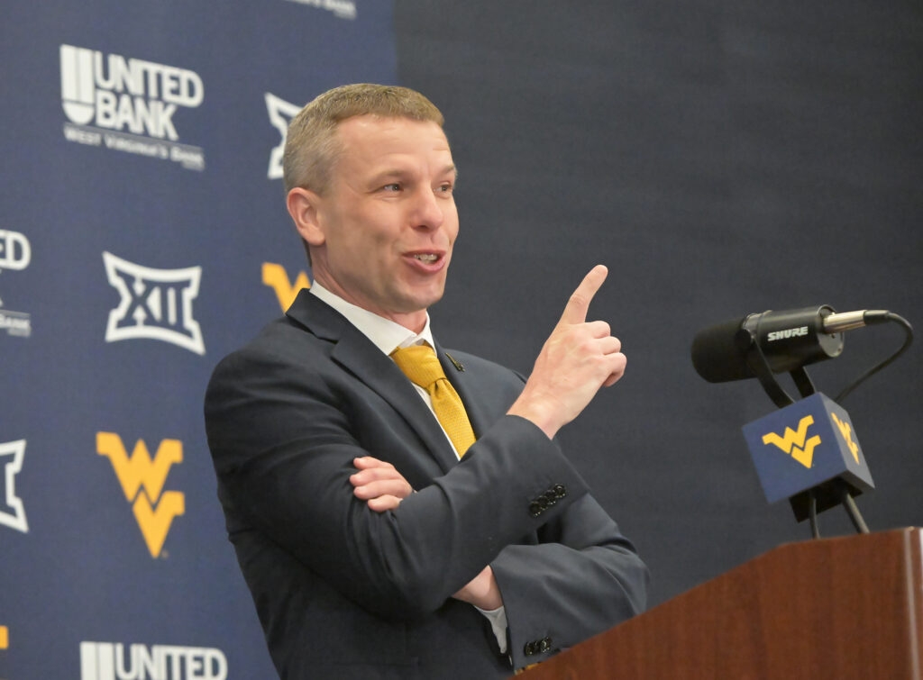 Hodge, WVU land SEC transfer Ugusuk from South Carolina