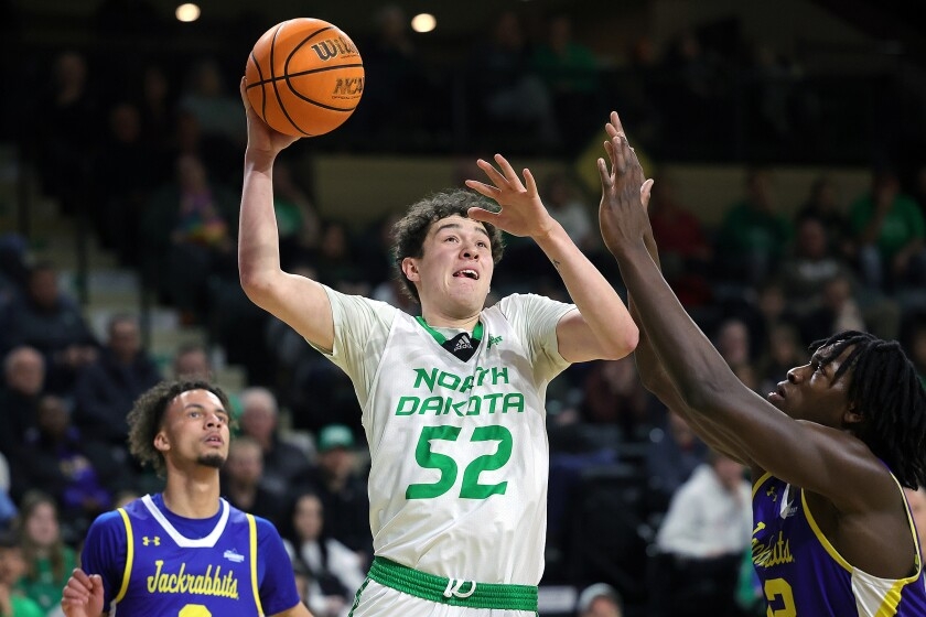 Ross Hodge lands commitment from North Dakota State transfer Treysen Eaglestaff