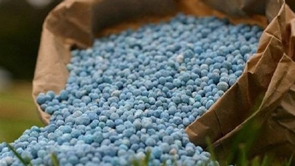 ضبط كميات كبيرة من السماد المدعّم المحظور تداوله في الفيوم