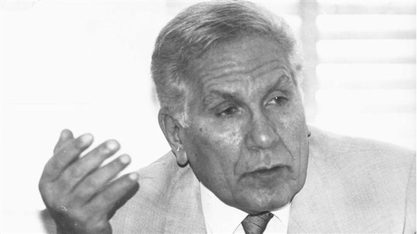 98 عاما على ميلاد يوسف إدريس.. وهذه أبرز مؤلفاته