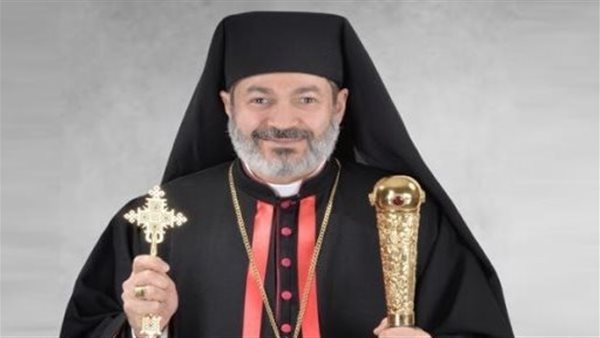 الأنبا توما يترأس قداس المناولة الاحتفالية لأبناء كنيسة نزلة خاطر