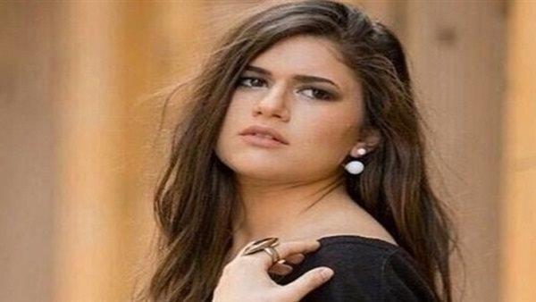 قصة ديانا هشام.. فنانة شابة سقطت في فخ التجميل: 3 سنوات من الألم بسبب الفيلر
