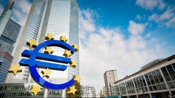 خبير اقتصادي: استمرار التضخم في منطقة اليورو قد يدفع المركزي الأوروبي لخفض الفائدة