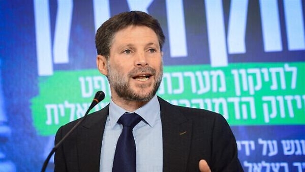 سموتريتش: احتلال 75% من غزة وتنفيذ ضغط متواصل ومكثف سيؤدي "لانهيار حماس"