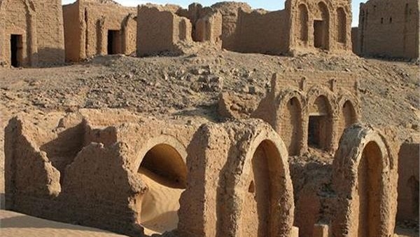 قريبًا.. اكتشاف مقابر أثرية جديدة بمنطقة ذراع أبو النجا بالأقصر