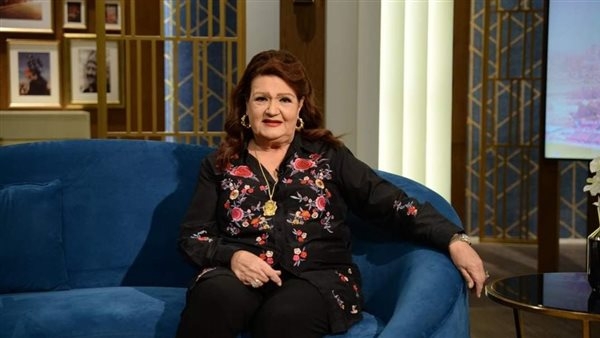"طلبت أمشى من الفرقة".. ميمى جمال تكشف تفاصيل عملها الأول مع مارى منيب