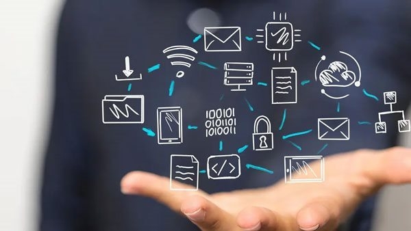"إكسترا نيوز" تستعرض أبرز جهود الدولة في دعم التحول الرقمي (إنفوجراف)