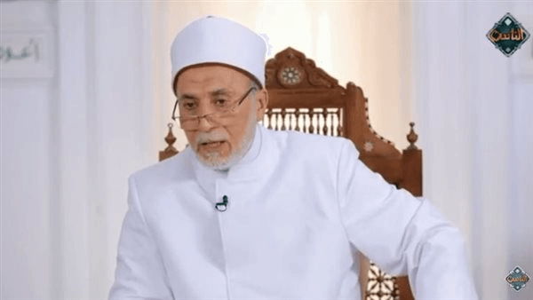 "وَعَصَى آدَمُ رَبَّهُ فَغَوَى".. ما هي معصية سيدنا آدم عليه السلام؟