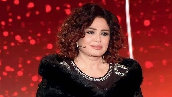 إلهام شاهين تُشيد بتكريم ليلى علوي.. وتؤكد: التنافس لا يُفسد الود بين الفنانين