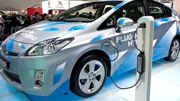 951.9 مليار دولار.. توقعات بنمو سوق السيارات الكهربائية عالميًا بحلول 2030