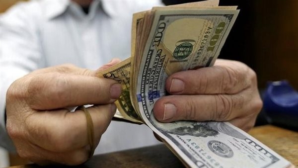 خلال 24 ساعة.. ضبط قضايا اتجار في النقد الأجنبي بـ4 ملايين جنيه