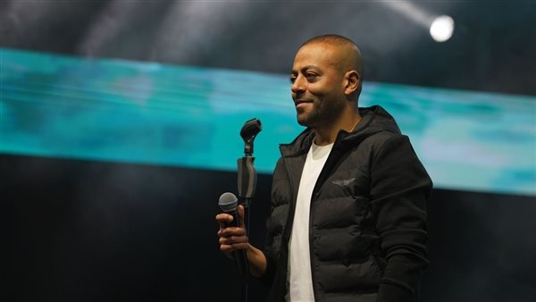 مدين يكشف كواليس وتفاصيل أغنية "العيد ابتدى" لتامر عاشور