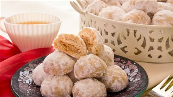 10 نصائح لتجنب مخاطر أكل الفسيخ والكعك خلال عيد الفطر المبارك