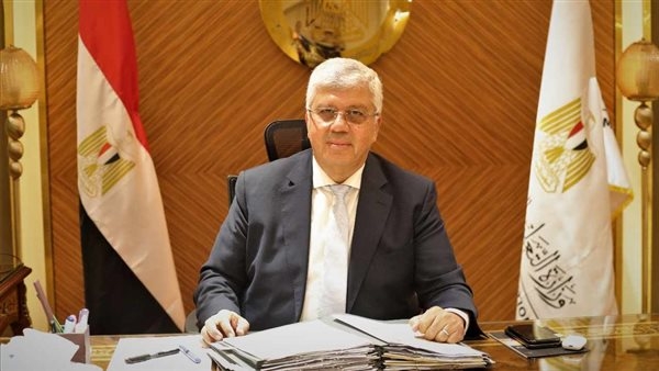 وزير التعليم العالي: نولي اهتمامًا متزايدًا بربط البحث العلمي بالصناعة
