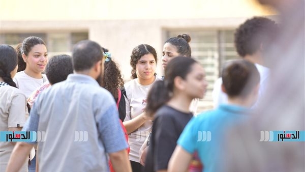 المواد المضافة والغير مضافة للمجموع فى الثانوية العامة 2025