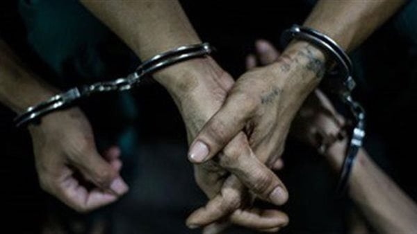 حبس 5 عاطلين للإتجار بالمواد المخدرة مختلفة الأنواع بالإسكندرية
