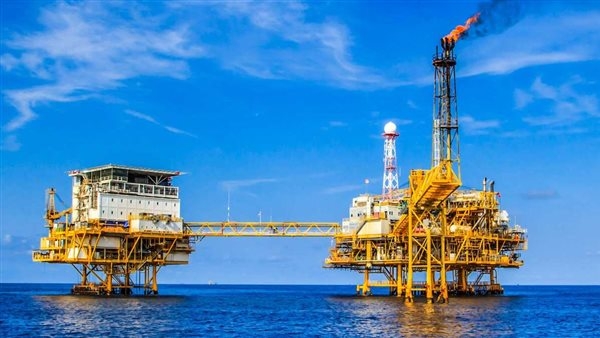 مصر تفتح باب الاستثمار فى 13 حقلًا ومنطقة استكشافية (تفاصيل)