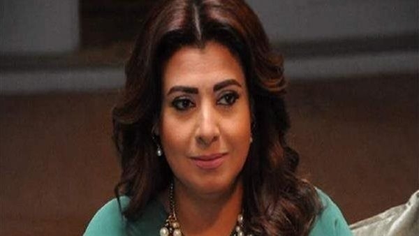 نشوى مصطفى توجه رسالة شكر لأشرف زكي: سند حقيقي