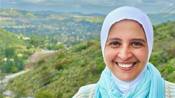 الكاتب الطموح.. حنان ترك تكشف سر "الفخر الكبير" بابنها في رسالة مؤثرة