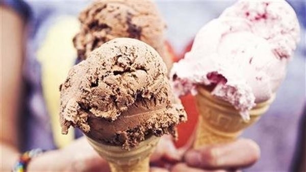 طريقة عمل الآيس كريم لأطفالك في أجواء الحر