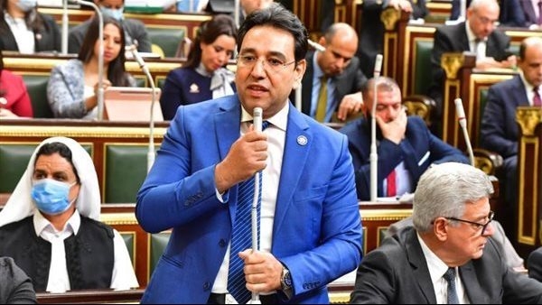 تحرك برلماني لمواجهة انتشار تطبيقات الابتزاز الالكتروني: تهدد المستخدمين بنشر صورهم الخاصة