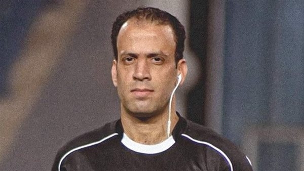 "أوسكار" يعد محمد الحنفي بإدارة مباراة نهائي كأس الرابطة