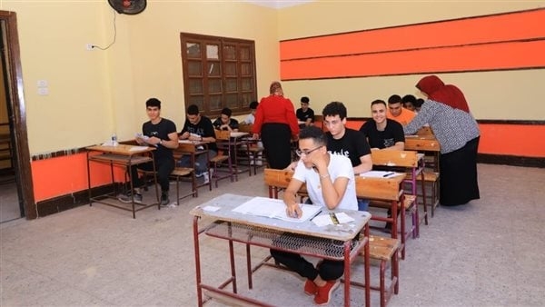 جدول توزيع درجات الثانوية العامة 2025 جميع الأقسام (احفظ رقم جلوسك)