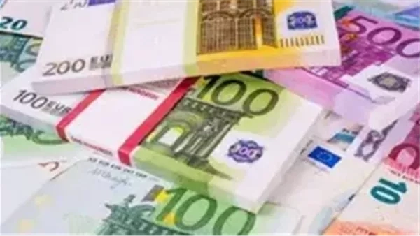 تحديث الأحد.. آخر سعر لليورو مقابل الجنيه بالبنوك الرسمية ومكاتب الصرافة المعتمدة