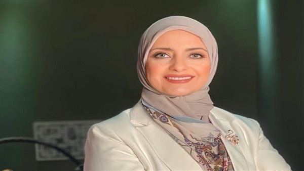 سمر كشك: السجود علاج نفسي يطمئن القلب ويمنح راحة داخلية
