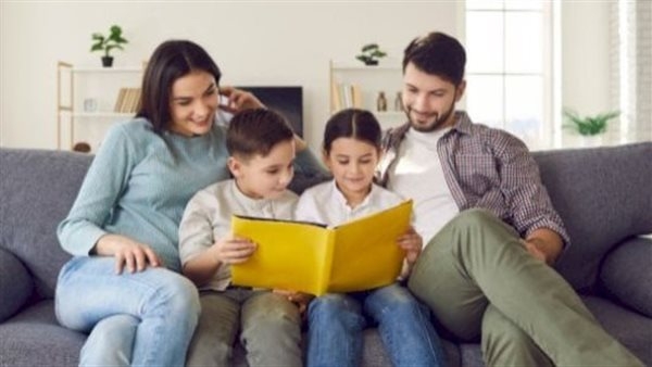 كيف تهتم الكنيسة بالأسرة المصرية؟.. توعية مستمرة بلقاءات ودورات