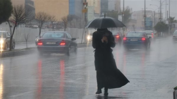الشتاء بدأ رسميا.. كل ما تحتاج معرفته عن الطقس في الأيام المقبلة