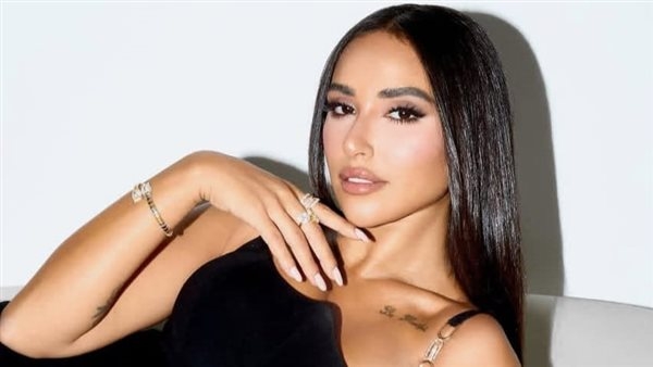 لماذا حذفت آية سماحة حسابها عبر فيسبوك؟