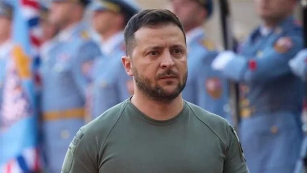 "زيلينسكي": علينا توريد أنظمة المدفعية والقذائف ودعم استثمارات إنتاج المسيرات والصواريخ
