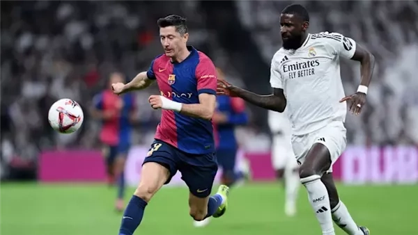 كلاسيكو الأرض.. موعد مباراة برشلونة ضد ريال مدريد في نهائي كأس الملك 2025