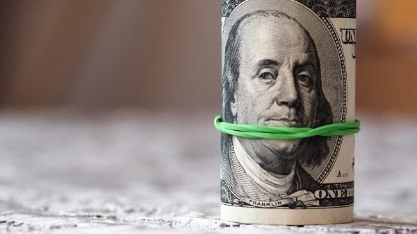 استقرار سعر صرف الدولار واليورو مقابل الدينار الكويتي