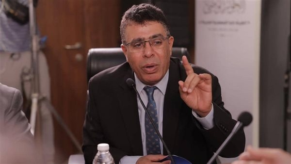 عماد حسين يكشف أهمية تلقى الدعاة دورات في الأكاديمية العسكرية