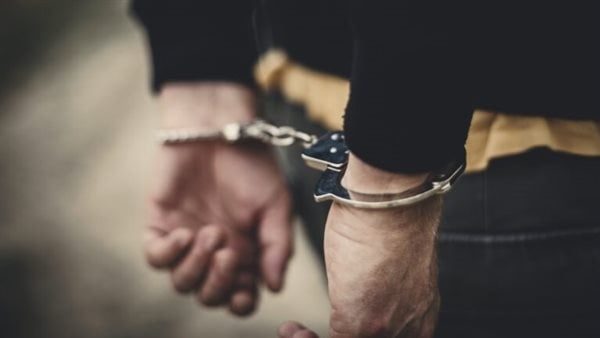 ضبط أحد الأشخاص لتحرشه بإحدى السيدات بالقاهرة