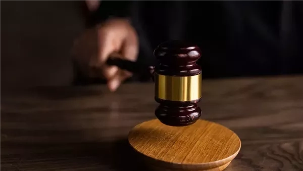 المشدد 8 سنوات لسروجي سيارات وعامل بتهمة الاتجار في المخدرات بالقاهرة